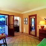 Baia Delle Palme Unit 1-studio Apartment